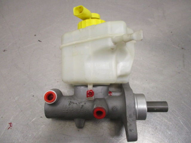 Brake - Master cylinder PORSCHE CAYENNE (9PA)