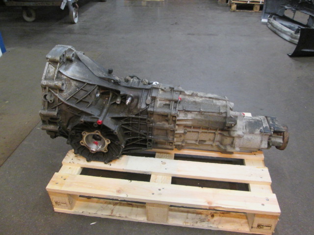 Schaltgetriebe AUDI A4 Avant (8ED, B7)