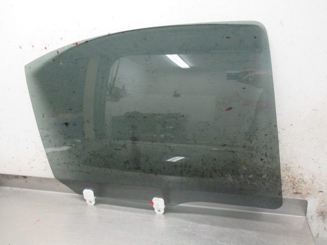 Szyba boczna - drzwi tylne MITSUBISHI LANCER VIII Sportback (CX_A)