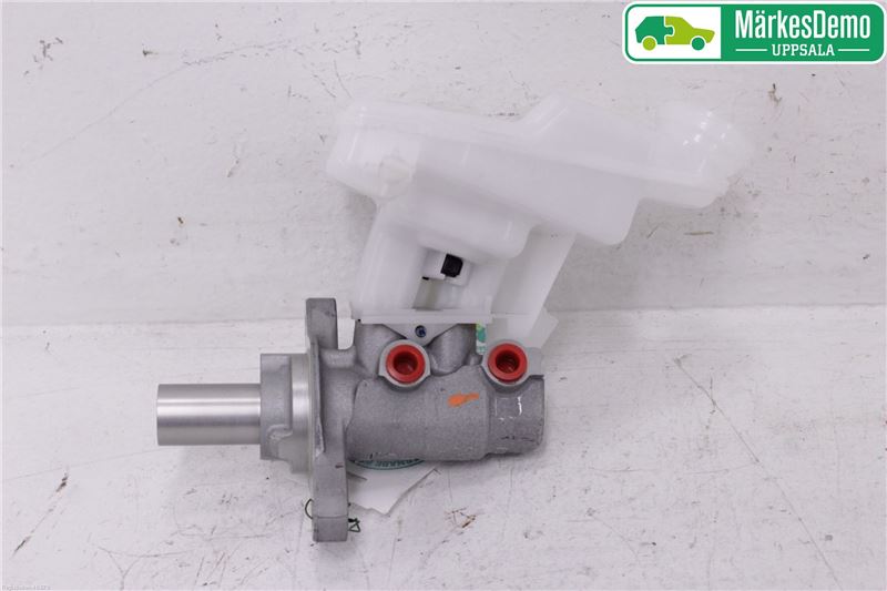 Brake - Master cylinder OPEL GRANDLAND X (A18)