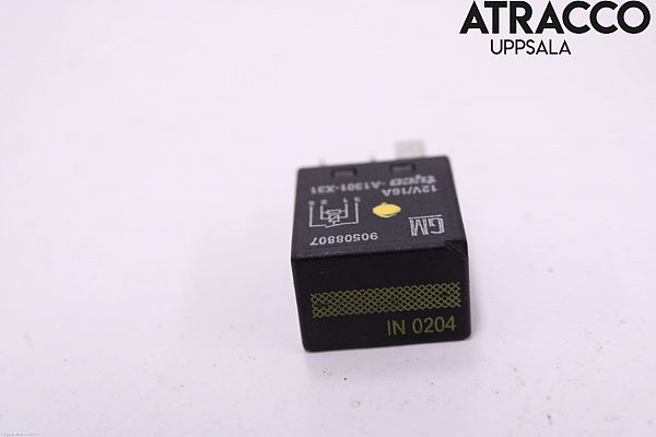 Diverse Relais SAAB 9-3 (YS3D)