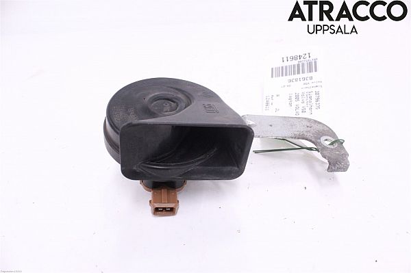Horn VOLVO V50 (545)