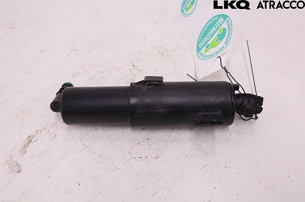 Headlight washer spray nozzle