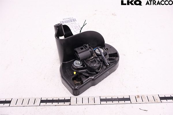 Door lock VW CADDY IV Box Body/MPV (SAA, SAH)