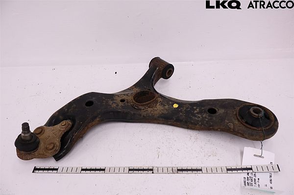 Bærearm forrest nederst TOYOTA AURIS (_E18_)