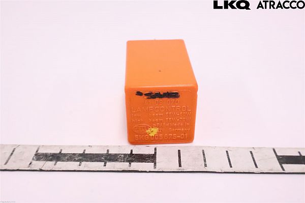 Relæ - lys SAAB 9-5 Estate (YS3E)