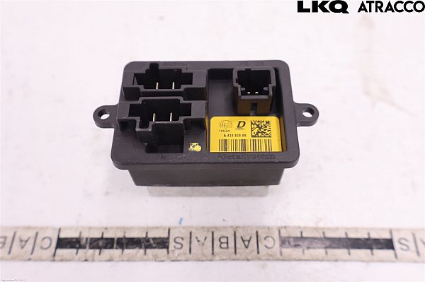 Heater blower resistor TOYOTA PROACE Bus (MDZ_)