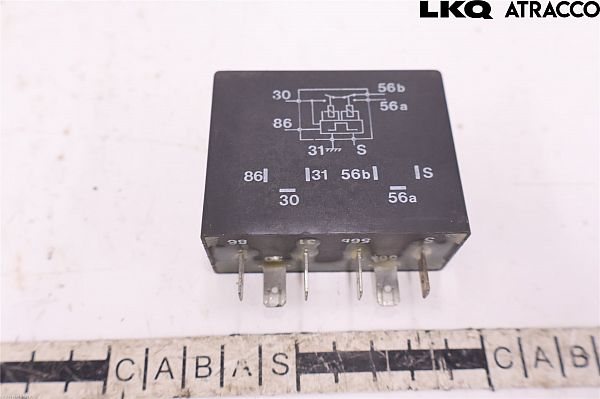 Light relay