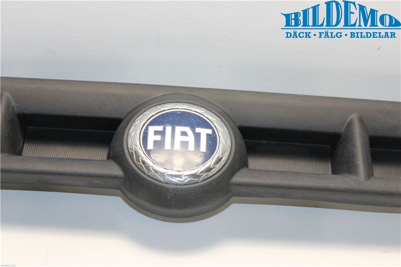 Grill / gitter FIAT DOBLO Cargo (223_)