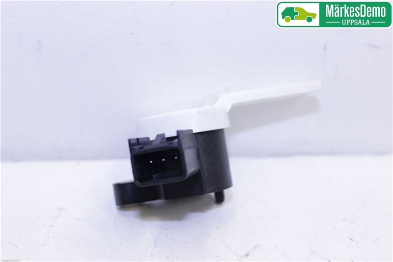 Clutch pedal sensor