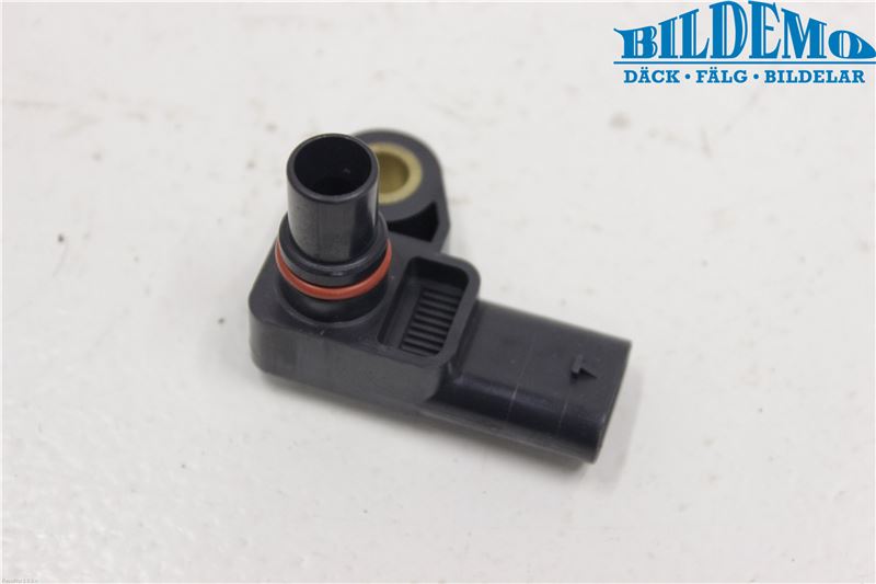 common rail (Injectie) / Verstuiver Brug MERCEDES-BENZ CLA Coupe (C117)