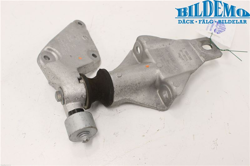 Gearbox mounting bracket