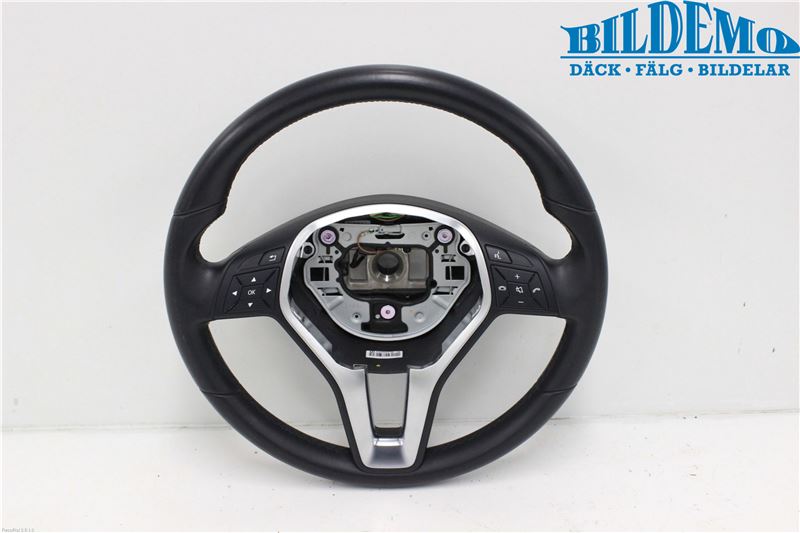 Steering wheel - airbag type (airbag not included) MERCEDES-BENZ A-CLASS (W176)