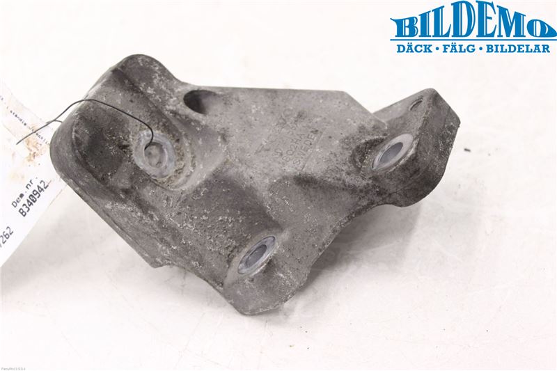 Engine mounting VOLVO V70 Mk II (285)