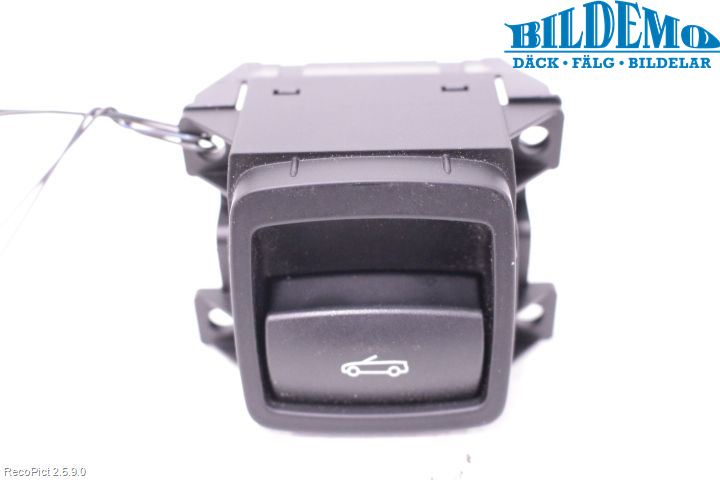 Sunroof switch
