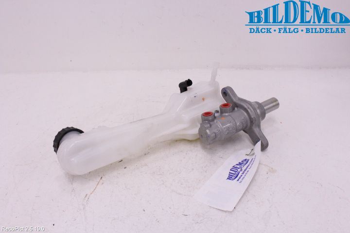 34-33-6-866-163 : Hoofdremcilinder - Autoparts24