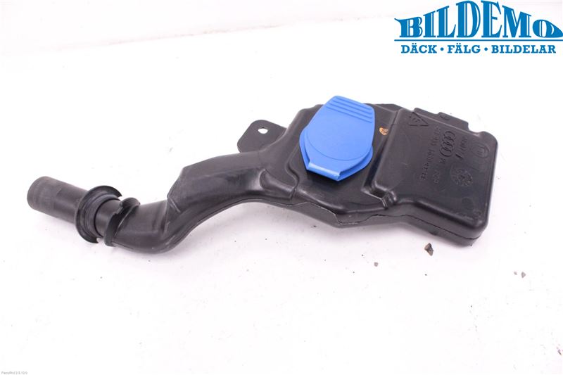 réservoir d'eau pour essuie glace AUDI A4 (8K2, B8)