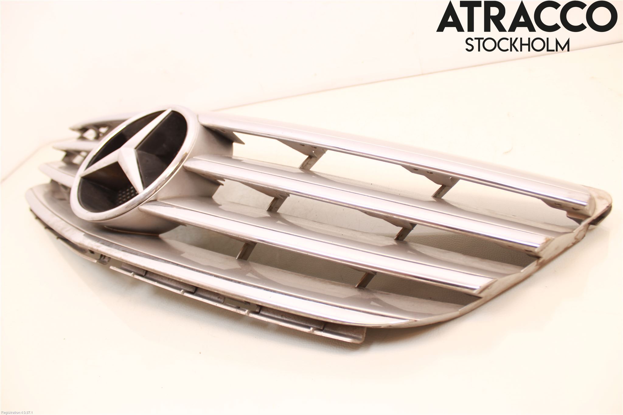 4UPJ-53521610]ベンツB180(246242)リアバンパー 中古 検索用：W246 Mercedes-Benz B-class - Front grid Bclass | Autoparts24