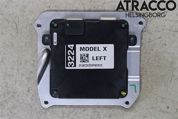 Porte Controller TESLA MODEL X (5YJX)