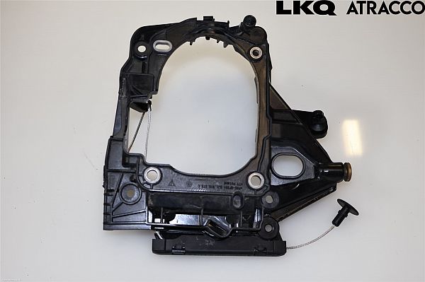 Electric car charge socket