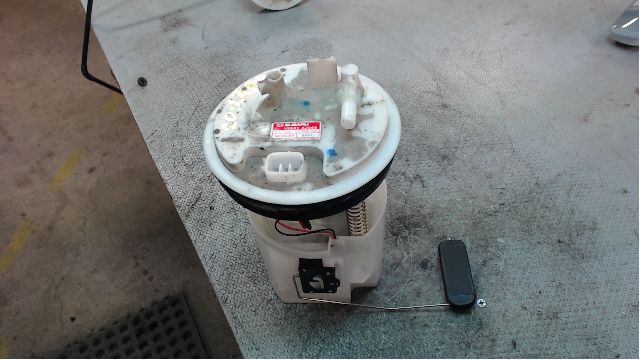 Fuel pump SUBARU LEGACY V (BM)