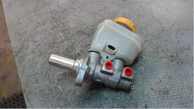 Brake - Master cylinder SUBARU LEGACY V (BM)
