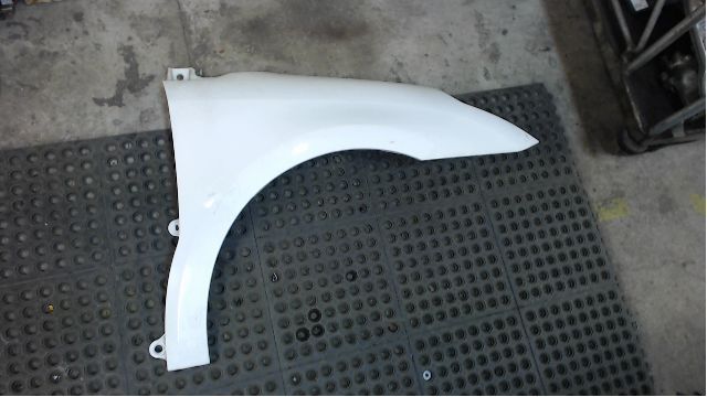 Front wing right CITROËN C4 I (LC_)