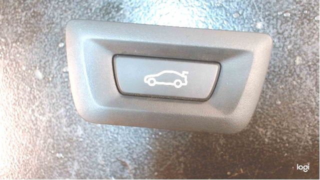 Przełącznik blokady drzwi BMW 5 Touring (G31)