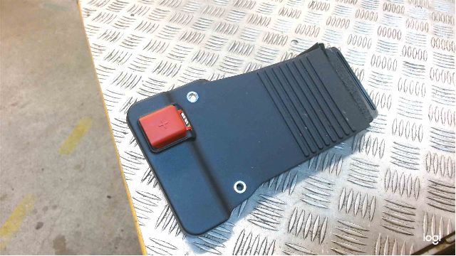 Battery box tray cover
