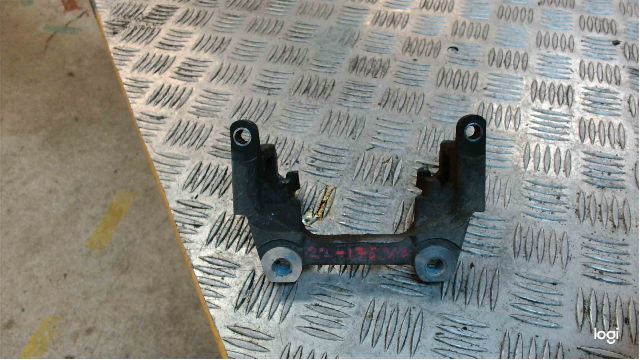 Brake caliper carrier