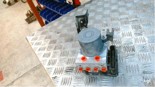 ABS - pump RENAULT CLIO III (BR0/1, CR0/1)