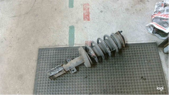 Federbein vorn SAAB 9-5 Estate (YS3E)
