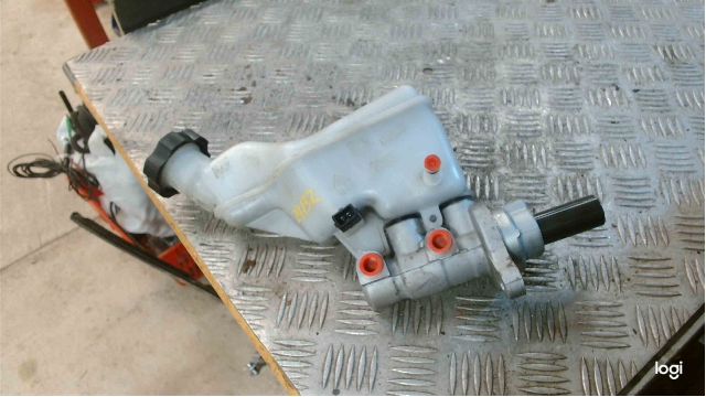専用 reomaru3 58510-3Z000 : Brake - Master cylinder - Autoparts24