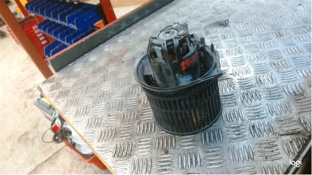 Kachel Ventilatiemotor / aanjager SAAB 9-5 Estate (YS3E)