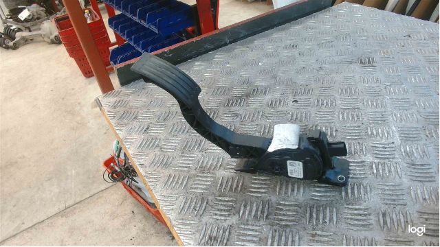 Speederpedal FORD FOCUS III Turnier