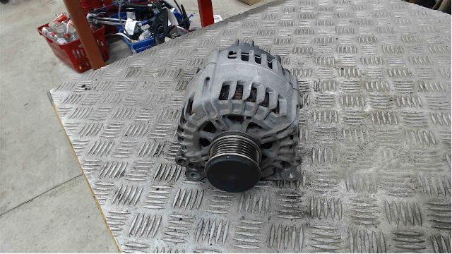 Generator VW GOLF PLUS (5M1, 521)