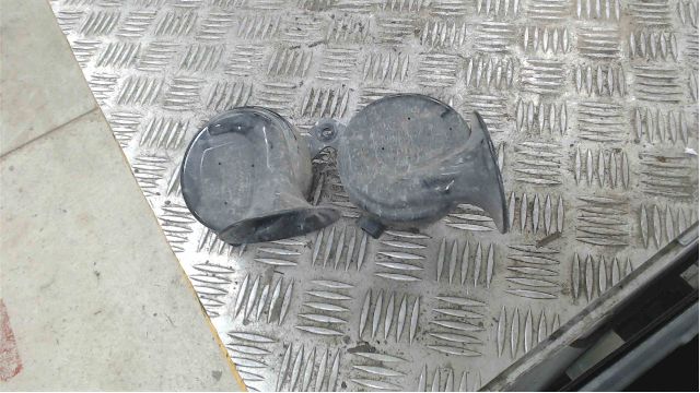 Horn TESLA MODEL 3 (5YJ3)