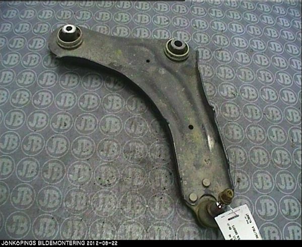 545008682R : Draagarm lvoor onder - Autoparts24