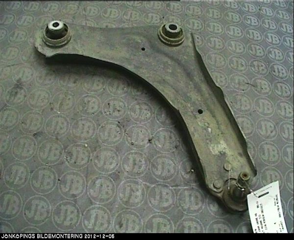 545008682R : Draagarm lvoor onder - Autoparts24