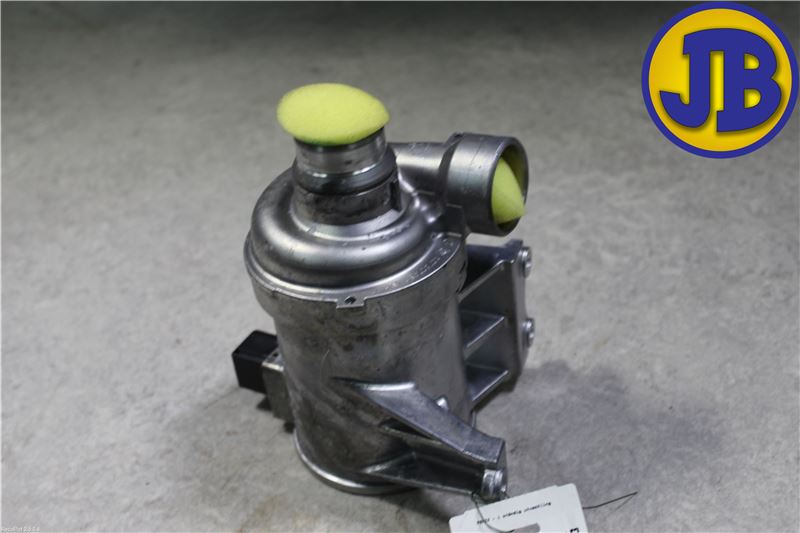 31368419 : Vandpumpe - Autoparts24