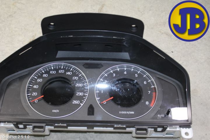 Speedometer VOLVO V70 III (135)