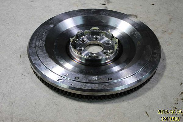 31325546 : Svinghjul -automatic - Autoparts24