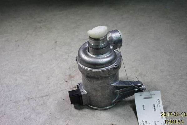31368419 : Vandpumpe - Autoparts24