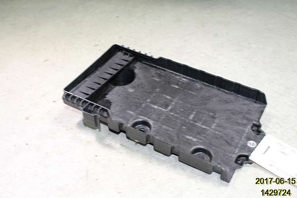 Batteri kasse VOLVO V40 Hatchback (525, 526)