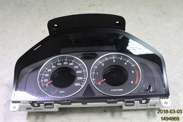 Tachometer VOLVO S60 II (134)