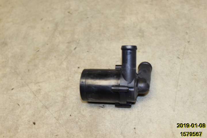 Water pump VOLVO V60 I (155, 157)