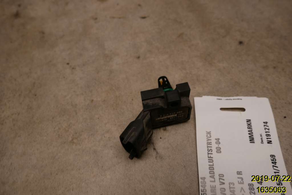 Volvo V70 Mk II (285) Druckregler 31355464, 8677288