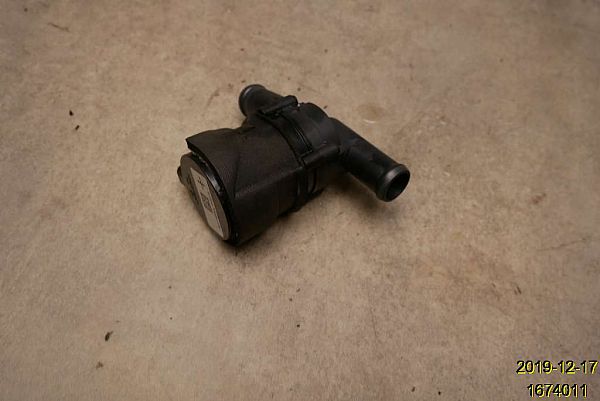 Water pump VOLVO V60 I (155, 157)
