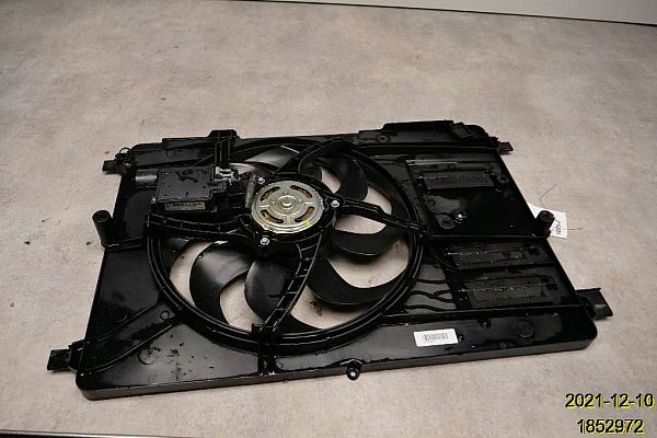 Radiator fan electrical VOLVO V40 Hatchback (525, 526)