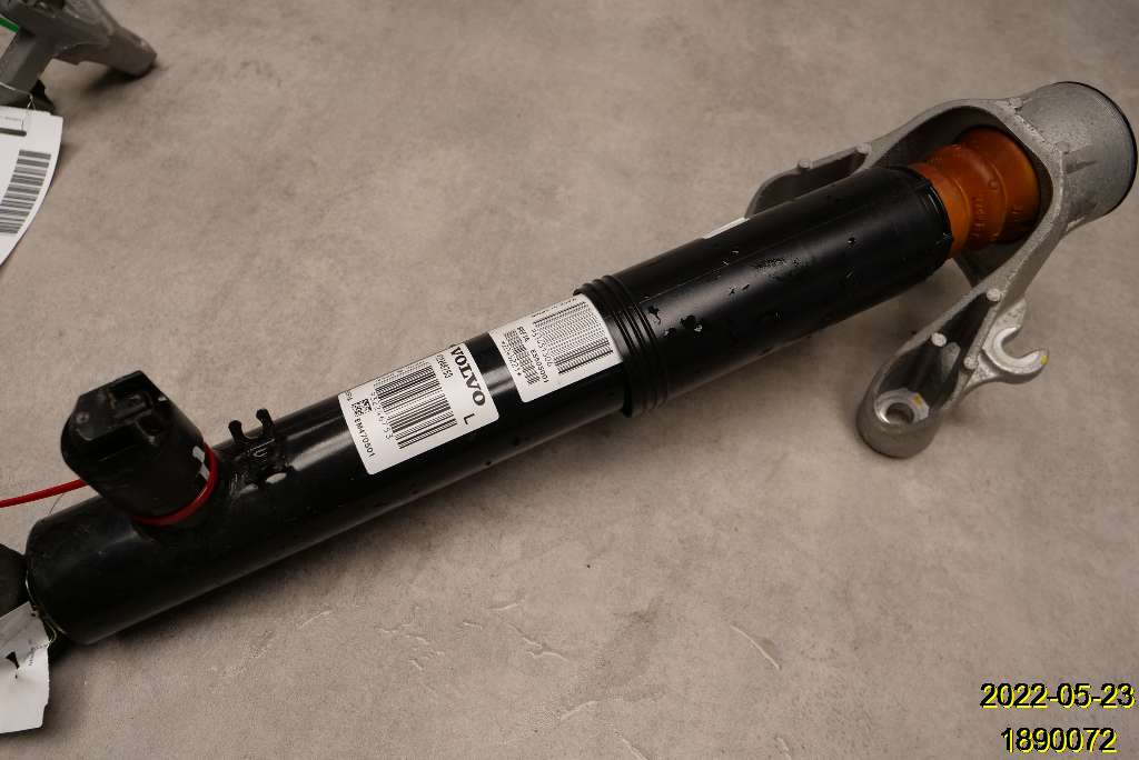 32246753 : Shock absorber - rear - Autoparts24